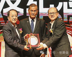 ��������ѩ¡���Ϲ�����100�L��